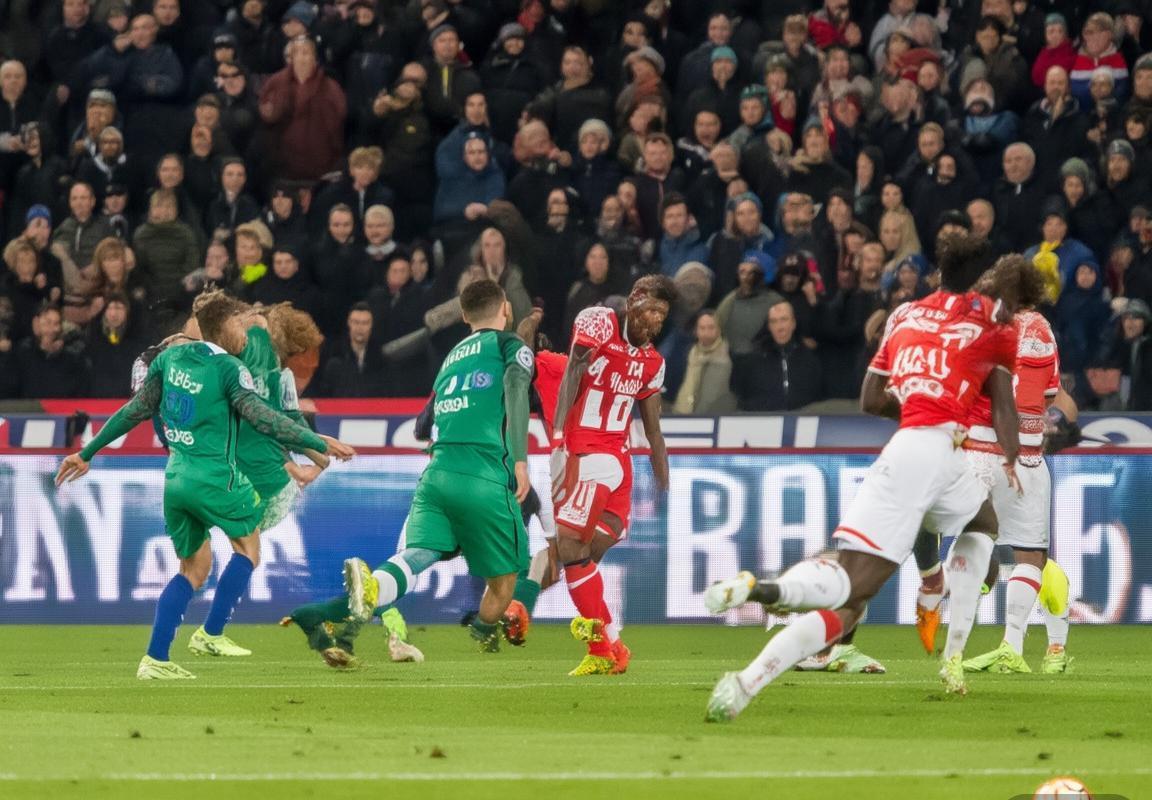 2017法甲经典对决：PSGVS甘冈火花四溅战况回顾(图1)